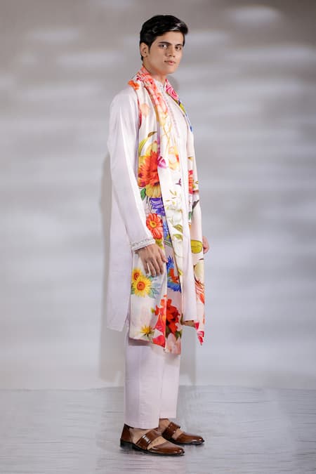 Jubinav Chadha_Pink Crepe, Cotton, Silk Pearls Kurta Set With Flora Fauna Print Stole _Online_at_Aza_Fashions