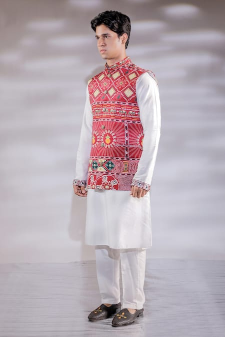 Jubinav Chadha_Red Cotton, Silk, Crepe Embroidery Bandhani Print Nehru Jacket And Kurta Set _Online_at_Aza_Fashions