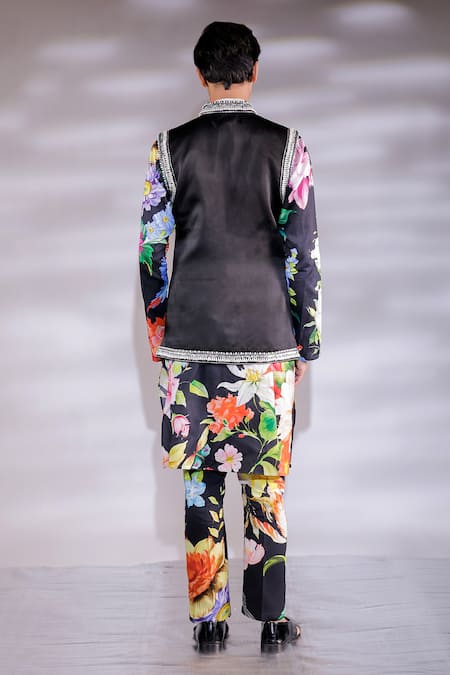 Shop Jubinav Chadha Black Cotton, Silk Pearls Floral Embroidered Bundi And Kurta Set at Aza Fashions Shop_Jubinav Chadha_Black Cotton, Silk Pearls Floral Embroidered Bundi And Kurta Set _at_Aza_Fashions