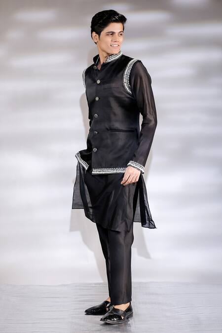 Shop Jubinav Chadha Black Cotton, Silk, Satin Pearls Embroidered Bundi And Kurta Set at Aza Fashions Shop_Jubinav Chadha_Black Cotton, Silk, Satin Pearls Embroidered Bundi And Kurta Set _at_Aza_Fashions
