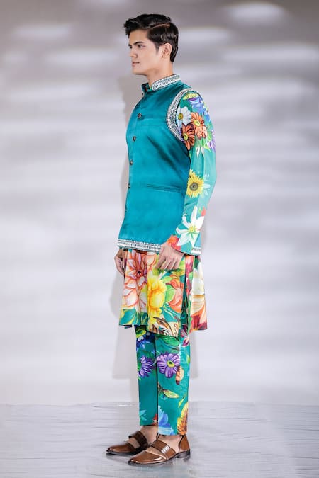 Jubinav Chadha Green Cotton, Silk, Satin Pearls Floral Embroidered Bundi And Kurta Set Online at Aza Fashions Jubinav Chadha_Green Cotton, Silk, Satin Pearls Floral Embroidered Bundi And Kurta Set _Online_at_Aza_Fashions