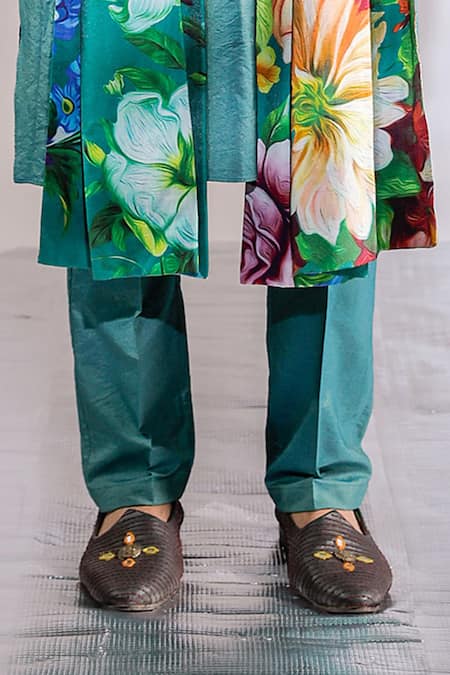 Shop Jubinav Chadha Green Cotton, Silk, Satin Embroidery Kurta Pyjama Set Online at Aza Fashions Shop_Jubinav Chadha_Green Cotton, Silk, Satin Embroidery Kurta Pyjama Set _Online_at_Aza_Fashions
