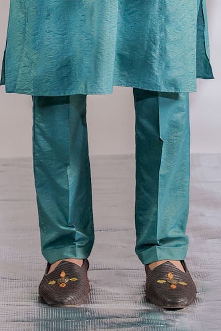 Shop_Jubinav Chadha_Green Cotton, Silk, Satin Pearls Embroidered Bundi And Kurta Set _Online_at_Aza_Fashions