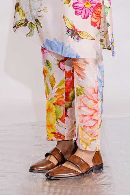 Jubinav Chadha_Pink Cotton, Silk, Satin Pearls Embroidered Bundi And Printed Kurta Set _Online_at_Aza_Fashions