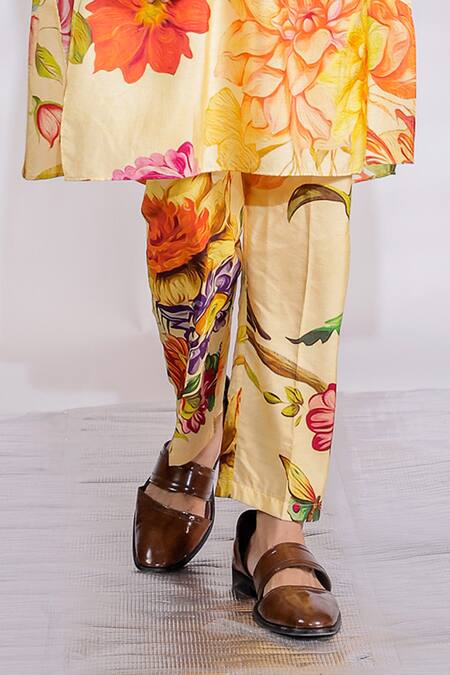 Jubinav Chadha Yellow Cotton, Silk Embroidery Floral Print Straight Kurta Pyjama Set at Aza Fashions Jubinav Chadha_Yellow Cotton, Silk Embroidery Floral Print Straight Kurta Pyjama Set _at_Aza_Fashions