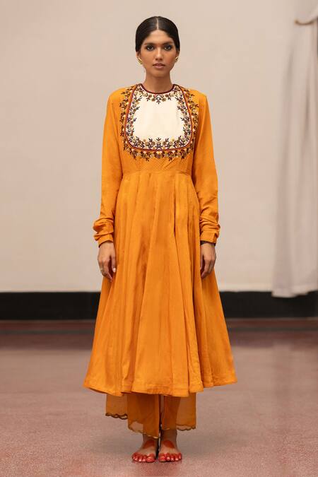 Mimamsaa Yellow Maheshwari, Organza, Muslin Embroidery Himavati Bodice Anarkali Pant Set Online at Aza Fashions Mimamsaa_Yellow Maheshwari, Organza, Muslin Embroidery Himavati Bodice Anarkali Pant Set _Online_at_Aza_Fashions