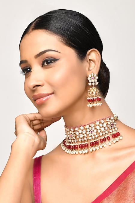 Samyukta Singhania Beads Embellished Choker Necklace Set 