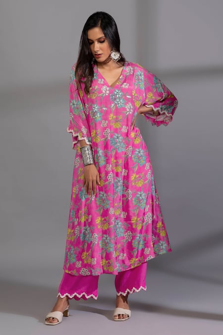 Pants and Pajamas Pink Cotton Silk Digital Printed Botanical V Neck Kurta And Pant Set 