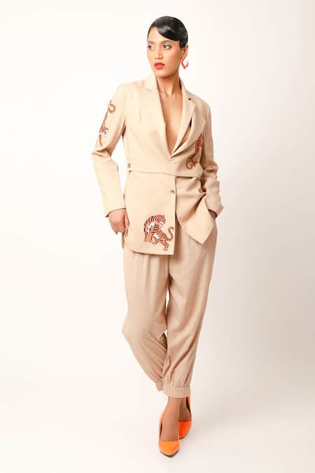 Jajaabor Beige Cotton Slub Print Tiger Lapel Collar Jacket With Jogger Pant 