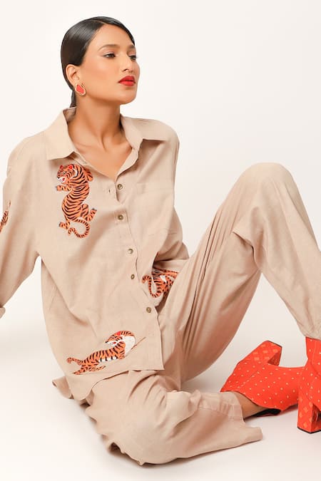 Shop Jajaabor Beige Cotton, Linen Embroidery Collared Contrast Tiger Shirt With Pant Online at Aza Fashions Shop_Jajaabor_Beige Cotton, Linen Embroidery Collared Contrast Tiger Shirt With Pant _Online_at_Aza_Fashions