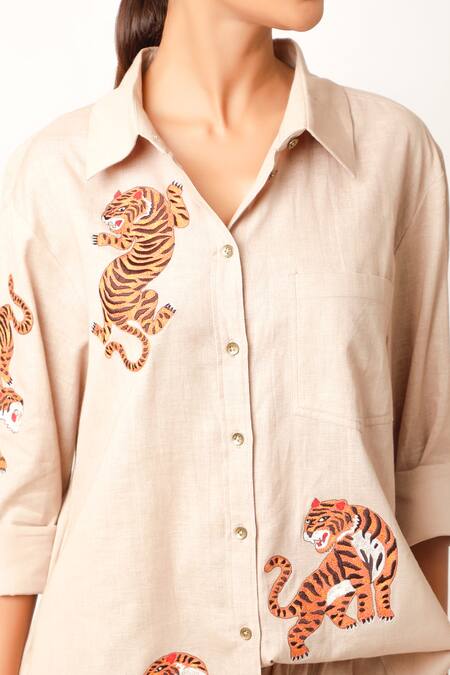 Jajaabor Beige Cotton, Linen Embroidery Collared Contrast Tiger Shirt With Pant at Aza Fashions Jajaabor_Beige Cotton, Linen Embroidery Collared Contrast Tiger Shirt With Pant _at_Aza_Fashions