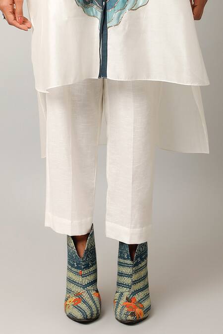 Shop Jajaabor Ivory Silk Chanderi Embroidered Fish Motif Collared Shirt And Pant Set Online at Aza Fashions Shop_Jajaabor_Ivory Silk Chanderi Embroidered Fish Motif Collared Shirt And Pant Set _Online_at_Aza_Fashions