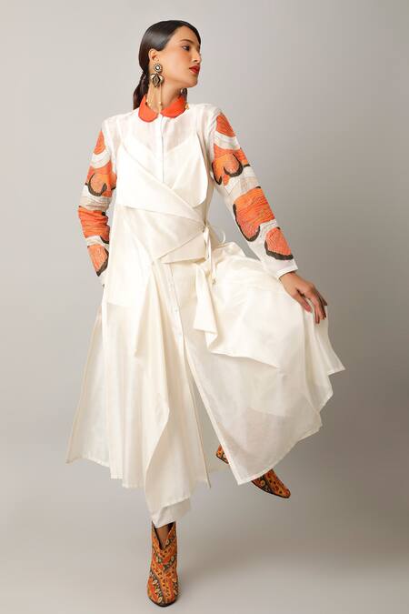 Shop Jajaabor Ivory Silk Chanderi Embroidered Motif Peter Pan Collar Draped Fish Shirt Set Online at Aza Fashions Shop_Jajaabor_Ivory Silk Chanderi Embroidered Motif Peter Pan Collar Draped Fish Shirt Set _Online_at_Aza_Fashions