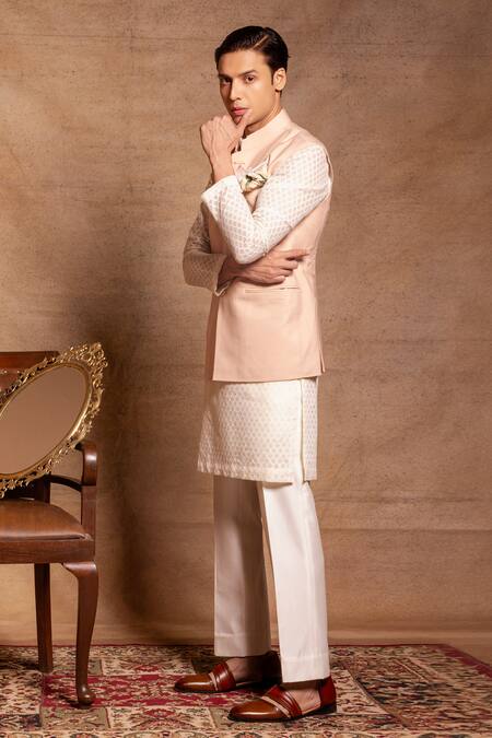 Amrit Dawani Pink Bundi & Kurta Set 