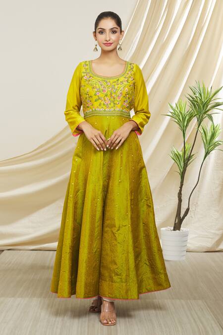 Peenacolada_Green Chanderi Silk Embroidery Round Neck Block Print Anarkali _at_Aza_Fashions