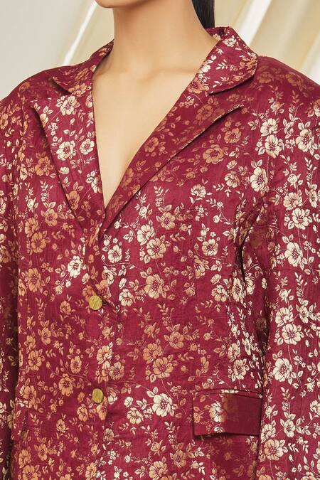 Shop Peenacolada Maroon Wool, Silk Metallic Thread, Floral Pattern Blazer And Trouser Set Online at Aza Fashions Shop_Peenacolada_Maroon Wool, Silk Metallic Thread, Floral Pattern Blazer And Trouser Set _Online_at_Aza_Fashions
