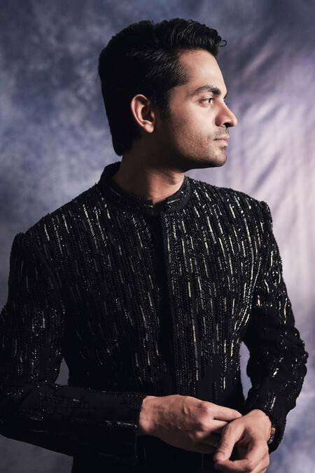 Varun Chakkilam_Black Poly Blend Suiting Fabric Embroidered Linear Pattern Sherwani Set  _Online_at_Aza_Fashions