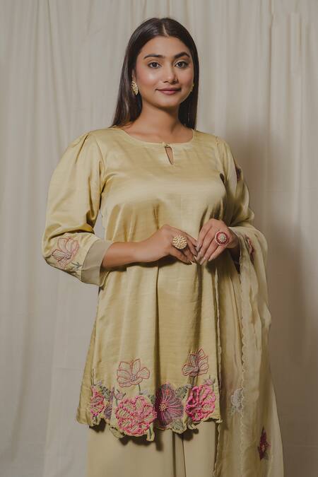 Shinor_Yellow Kurta Satin Linen Embroidered Pearls U Floral Palazzo Set  _Online_at_Aza_Fashions