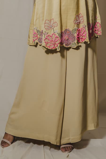 Shop_Shinor_Yellow Kurta Satin Linen Embroidered Pearls U Floral Palazzo Set  _Online_at_Aza_Fashions