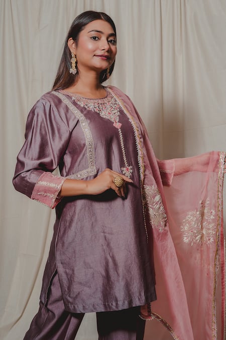 Shop_Shinor_Purple Chanderi Hand Embroidery French Knot. Cutdana Kurta Pant Set  _Online_at_Aza_Fashions