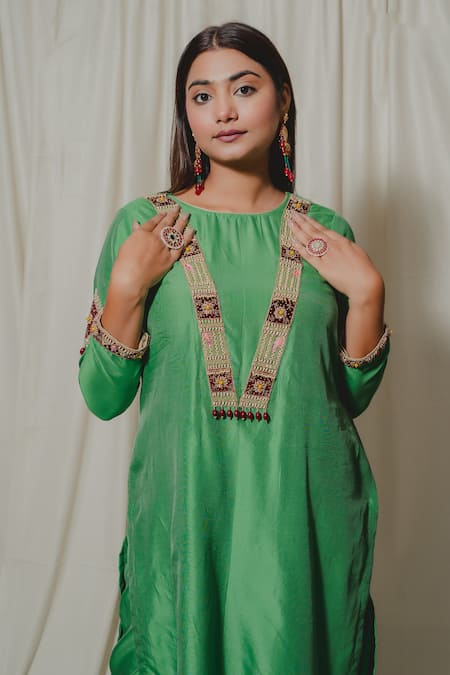 Shinor_Green Chanderi, Organza Pearls, Beads, Cut Work Boat Neck Embroidered Kurta Set _at_Aza_Fashions