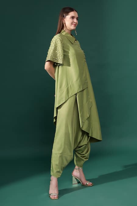 Buy_Aakaar_Green Cotton, Silk Sequins, Beads Asymmetric Panel Kurta With Salwar Pant _Online_at_Aza_Fashions