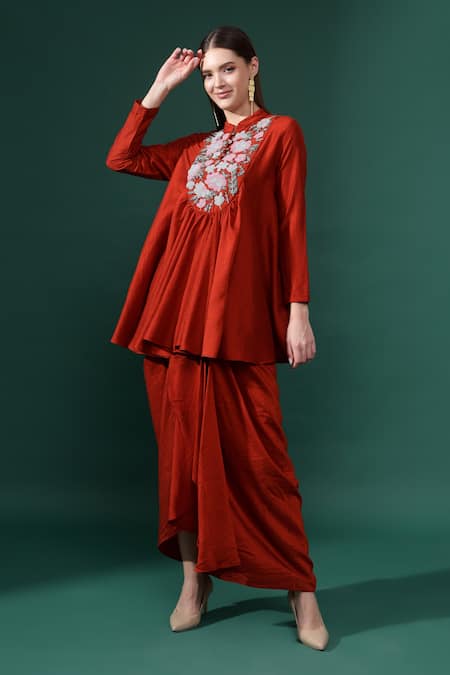 Aakaar Blossom Embroidered Yoke Tunic Kurta With Draped Skirt 