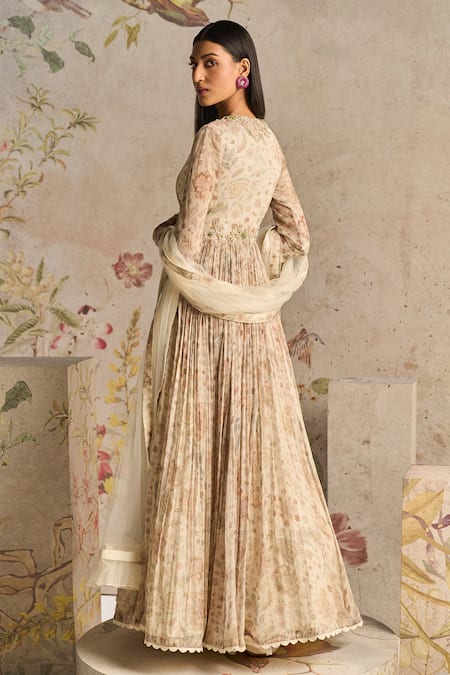 Shop Ridhi Mehra Ivory Anarkali Chiffon Printed Botanical Plunge V Neck Flair With Dupatta at Aza Fashions Shop_Ridhi Mehra_Ivory Anarkali Chiffon Printed Botanical Plunge V Neck Flair With Dupatta _at_Aza_Fashions