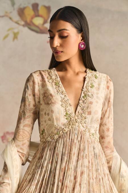 Ridhi Mehra Ivory Anarkali Chiffon Printed Botanical Plunge V Neck Flair With Dupatta Online at Aza Fashions Ridhi Mehra_Ivory Anarkali Chiffon Printed Botanical Plunge V Neck Flair With Dupatta _Online_at_Aza_Fashions