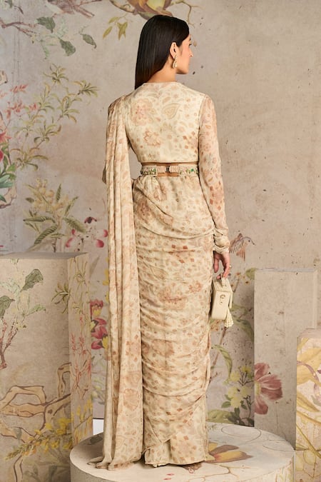 Shop Ridhi Mehra Ivory Panache Floral Print Saree With Blouse at Aza Fashions Shop_Ridhi Mehra_Ivory Panache Floral Print Saree With Blouse _at_Aza_Fashions