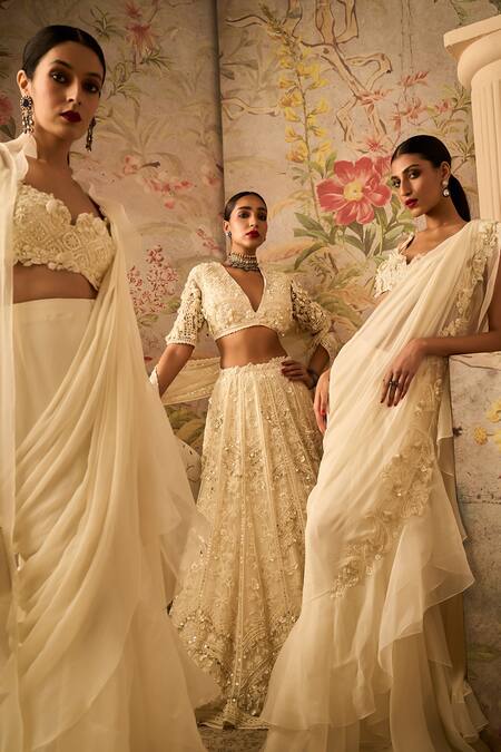 Buy_Ridhi Mehra_Ivory Chiffon Embroidered 3d Flowers Gravitas Pre-draped Saree Blouse Set _Online_at_Aza_Fashions