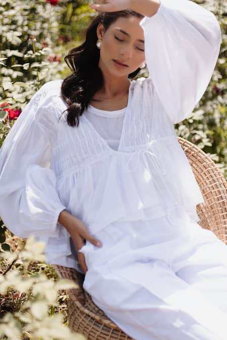 Buy_Kranberra_White Cotton Solid Overlay Top V-neck Si Bianco Pant Set _Online_at_Aza_Fashions