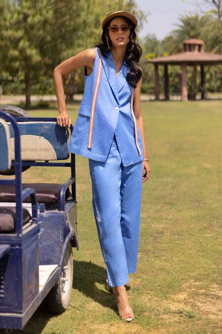 Buy Kranberra Blue Cotton Solid Lapel Collar Eva Top With Pant at Aza Fashions Buy_Kranberra_Blue Cotton Solid Lapel Collar Eva Top With Pant _at_Aza_Fashions