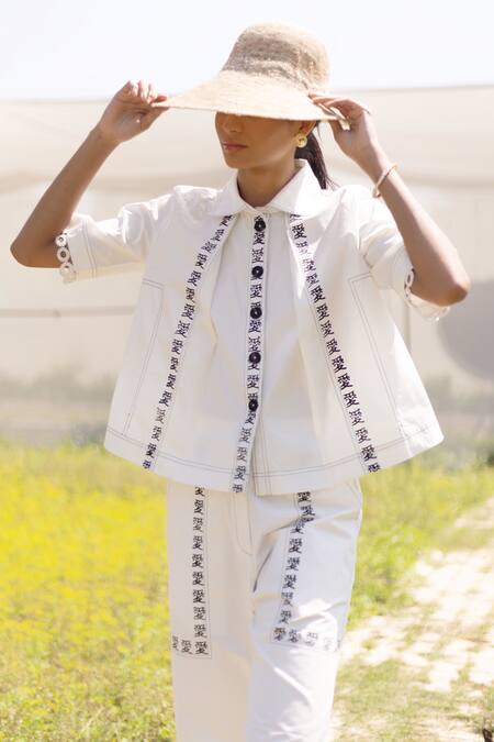 Shop_Kranberra_White Cotton Printed Calligraphy Ti Amo Mandarin Placement With Pant _Online_at_Aza_Fashions