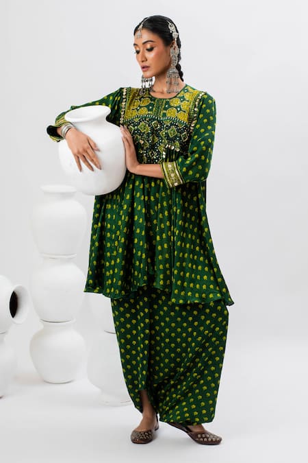 PRAHNAAYA Emerald Green Hand Block Ajrakh Tunic And Dhoti Pant Set  6