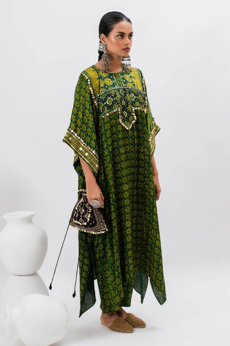 Prahnaaya_Green Handloom Cotton, Satin Sequins, Zari Handblock Ajrakh Kurta And Pant Set _Online_at_Aza_Fashions