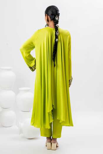 Shop Prahnaaya Green Satin Sequins, Zari, Embroidery Round Neck Yoke Kurta Set at Aza Fashions Shop_Prahnaaya_Green Satin Sequins, Zari, Embroidery Round Neck Yoke Kurta Set _at_Aza_Fashions