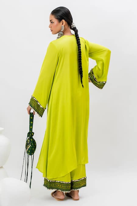 Shop Prahnaaya Green Satin Sequins, Zari, Embroidery Round Neck Kurta And Pant Set at Aza Fashions Shop_Prahnaaya_Green Satin Sequins, Zari, Embroidery Round Neck Kurta And Pant Set _at_Aza_Fashions