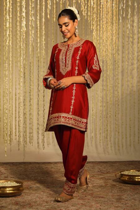 Shop_Sheetal Batra_Red , Chanderi, Bamboo, Organza Mehak Floral Kurta Salwar Set _Online_at_Aza_Fashions