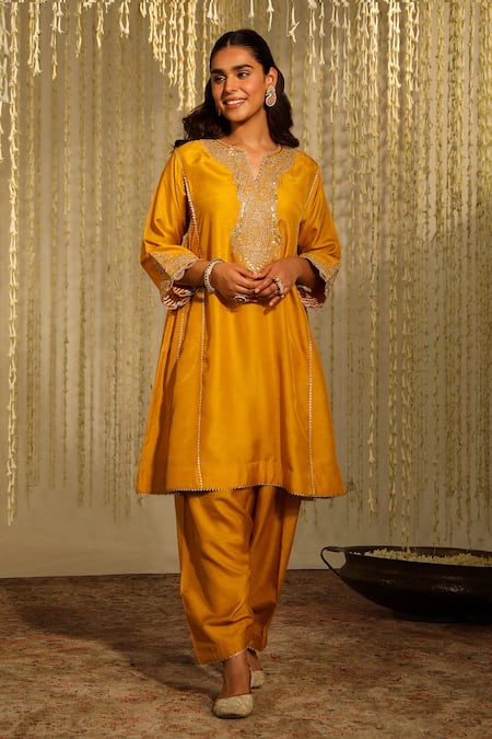 Buy_Sheetal Batra_Yellow , Satin Mehnaaz Paisley Placement Anarkali With Dogri Salwar _Online_at_Aza_Fashions