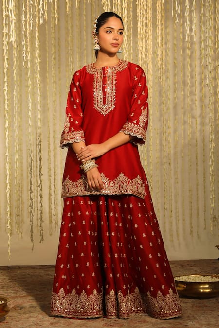 Buy_Sheetal Batra_Red Silk Organza, Silk, Chanderi Mishika Paisley Butti Kurta Sharara Set _Online_at_Aza_Fashions