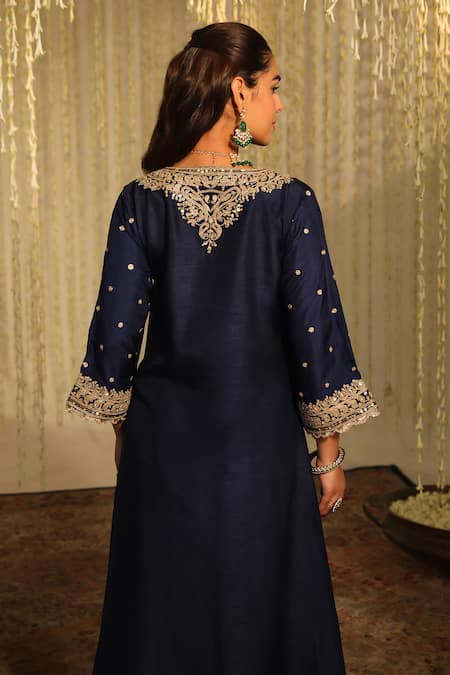 Sheetal Batra Mysha Thread Embroidered Long Kaftan With Doghri Salwar 