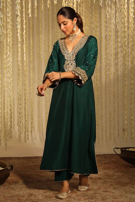 Sheetal Batra_Emerald Green Silk Sequins, Mysha Paisley Long Kaftan With Doghri Salwar _at_Aza_Fashions
