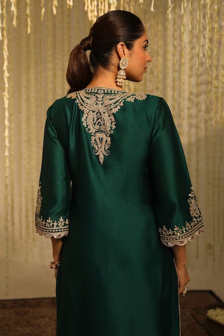 Sheetal Batra Amayra Kiran Dori Embroidered Kurta & Dhoti Pant Set 