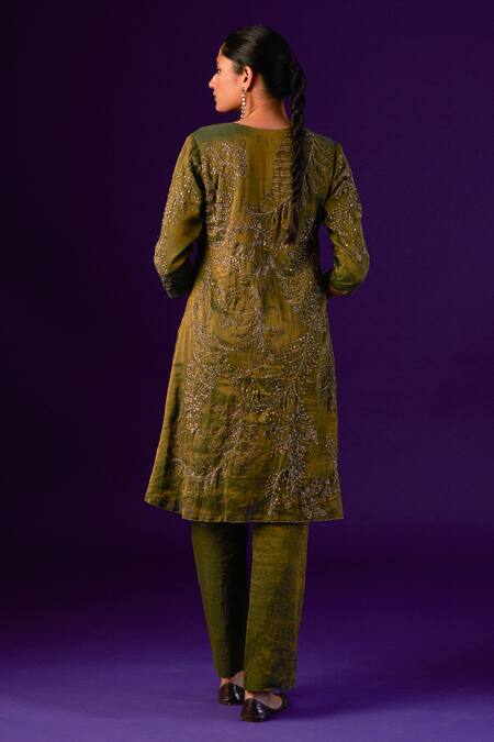 Buy_Aurul_Green Cotton, Silk Sequins, Zari Round Floral Veil Embroidered Kurta Pant Set _Online_at_Aza_Fashions