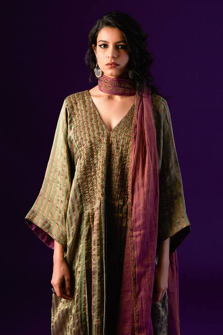 Aurul_Green Cotton, Silk Sequins, Zari, Striped Bloom Embroidered Kurta Pant Set _Online_at_Aza_Fashions