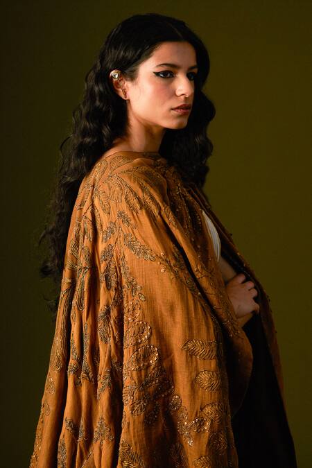 Aurul_Ivory Cotton, Silk Sequins, Zari Bloom Embroidered Poncho Dupatta Lehenga Set _Online_at_Aza_Fashions