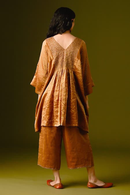 Aurul Striped Zari Embroidered Kurta Pant Set 