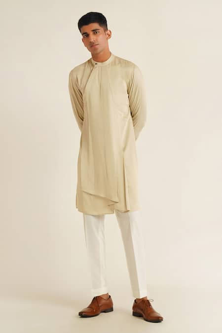 Dhruv Vaish Solid Asymmetric Panelled Kurta Set 