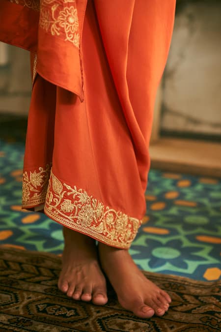 Buy The Whole Nine Yards Orange Silk Embroidery Scoop Neck Chandrika Kashmiri Border Saree With Blouse Online at Aza Fashions Buy_The Whole Nine Yards_Orange Silk Embroidery Scoop Neck Chandrika Kashmiri Border Saree With Blouse _Online_at_Aza_Fashions